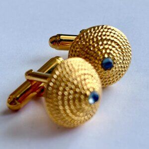Beehive Cuff Links produced by the Metropolitan Museum of Art